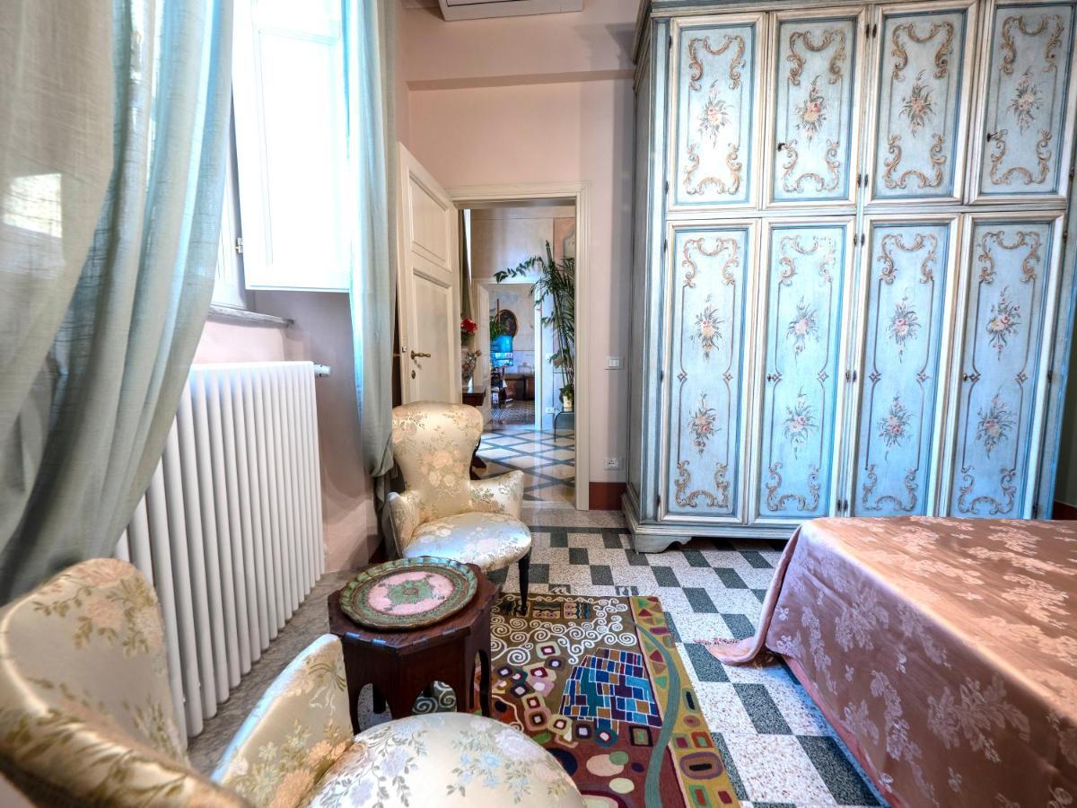 Luxury - Elegante Appartamento Nel Cuore Di Lucca Eksteriør billede
