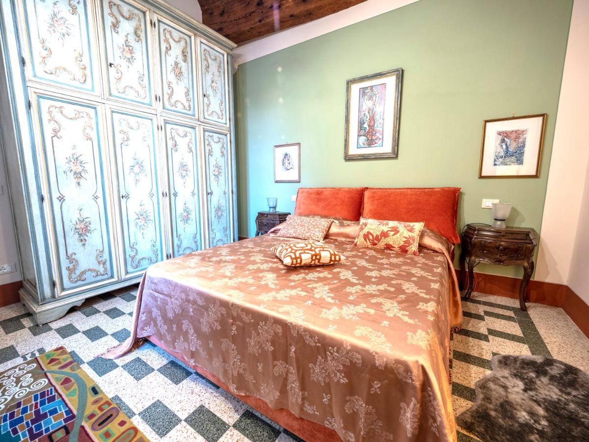 Luxury - Elegante Appartamento Nel Cuore Di Lucca Eksteriør billede