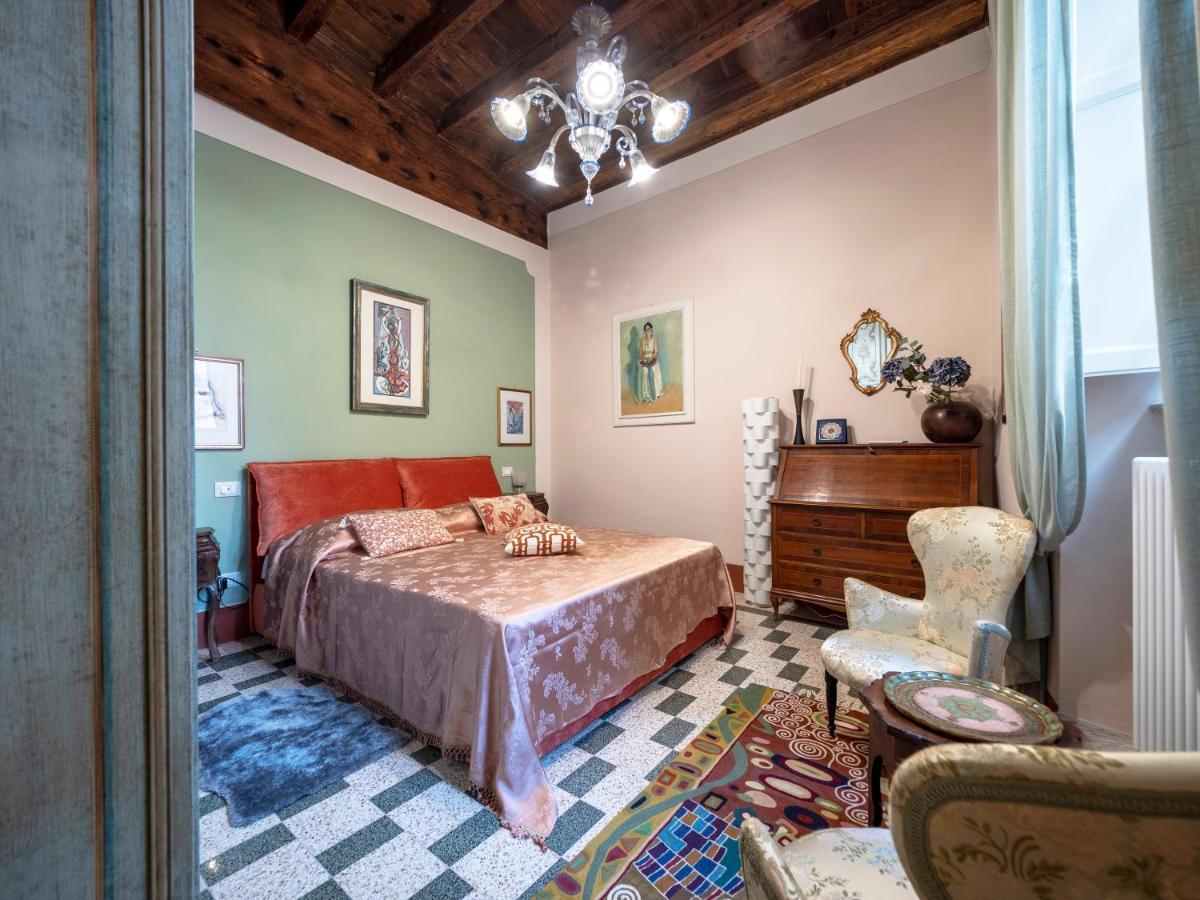 Luxury - Elegante Appartamento Nel Cuore Di Lucca Eksteriør billede